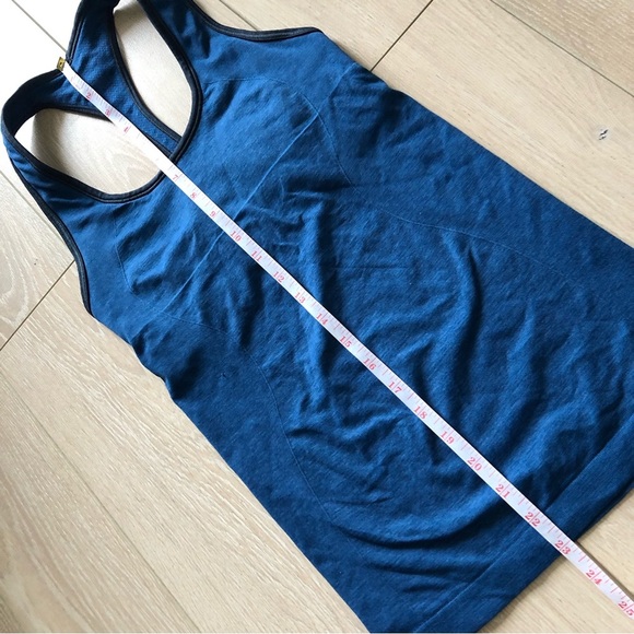 Lululemon Blue Built in Bra Top - Picture 6 of 7